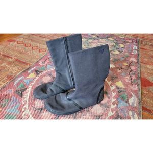 Vivobarefoot Zip Boot